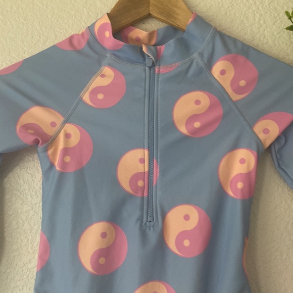 Cotton on Kids One Piece Rashguard - Picture 4 of 9